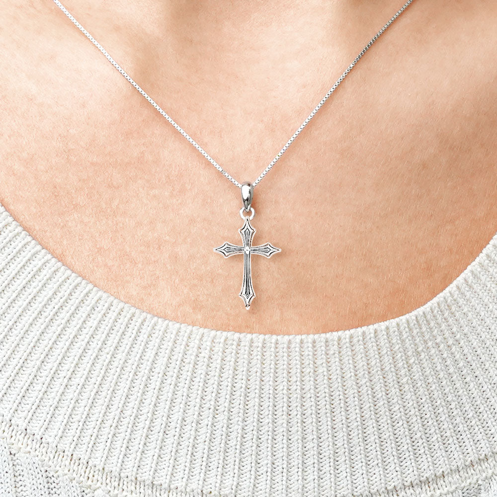 Gnoce Sparkling Cross Necklace_4