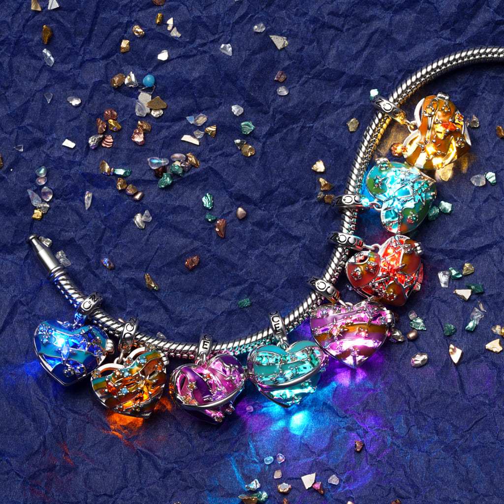 Gnoce Heart Solar System Wireless LED Glow Earth Pendant Dangle Charm_5