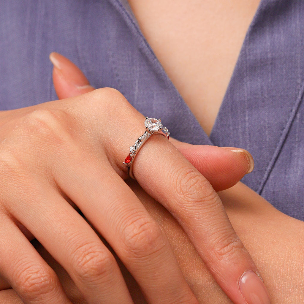 Gnoce Snake Hug White Diamond Ring_5