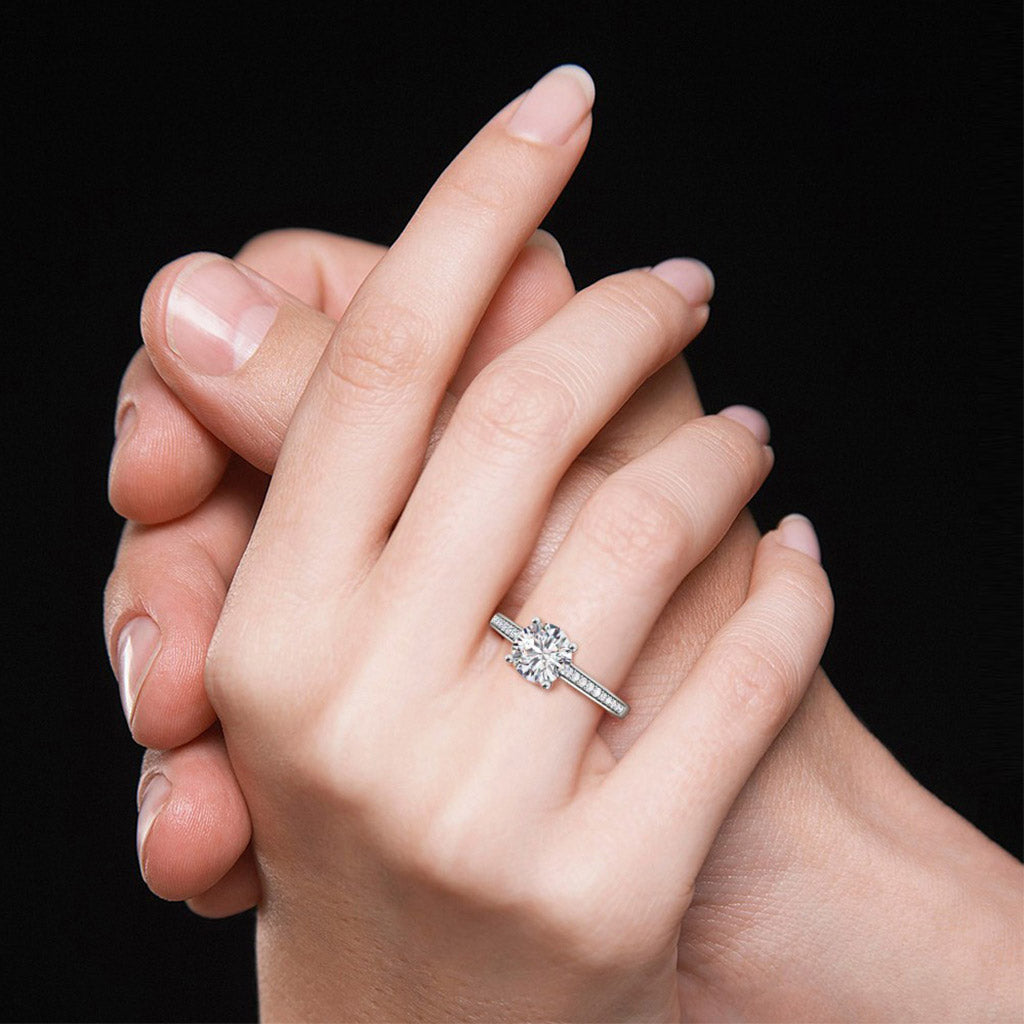 Gnoce Round Cut Cathedral Engagement Ring_6