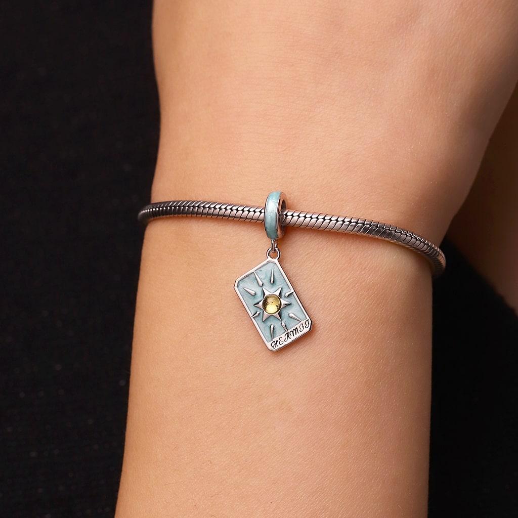 Gnoce Hermit Tarot Pendant Dangle Charm_6