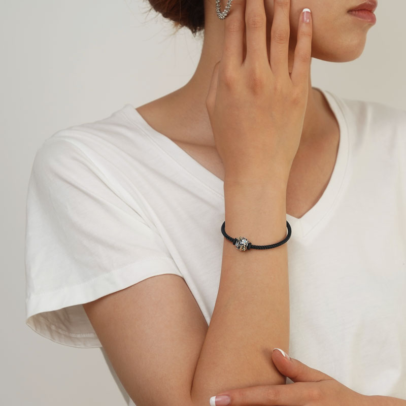 Gnoce Black Basic Bracelet with 2 Pieces of Stoppers_5