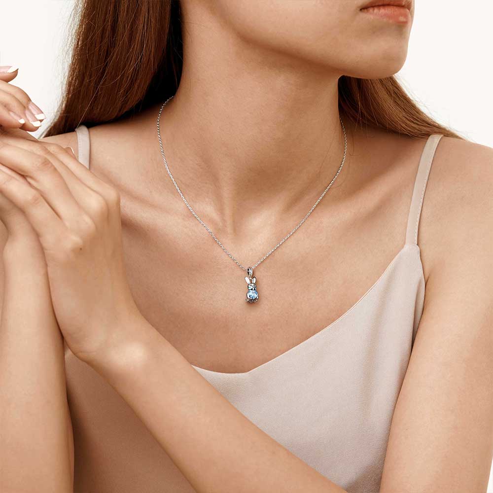 Gnoce Arctic Rabbit Embraces Heart Gem Pendant Dangle Charm_6