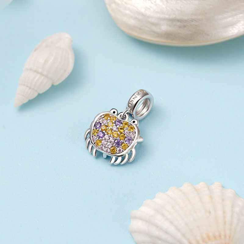 Gnoce Crab Embraces Heart Gem Pendant Dangle Charm_4