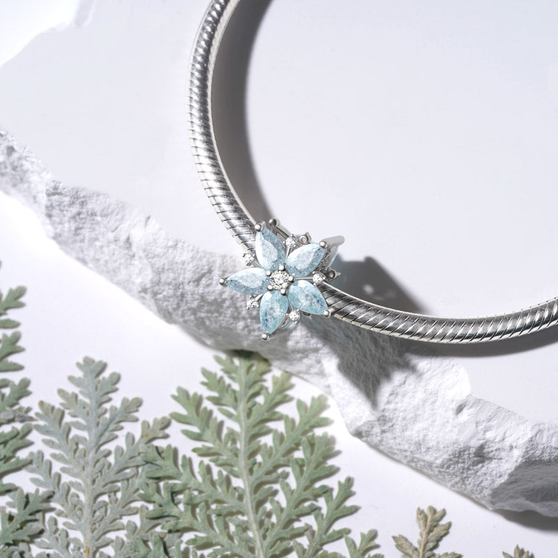 Gnoce Sparkling Winter Snowflake Charm_3