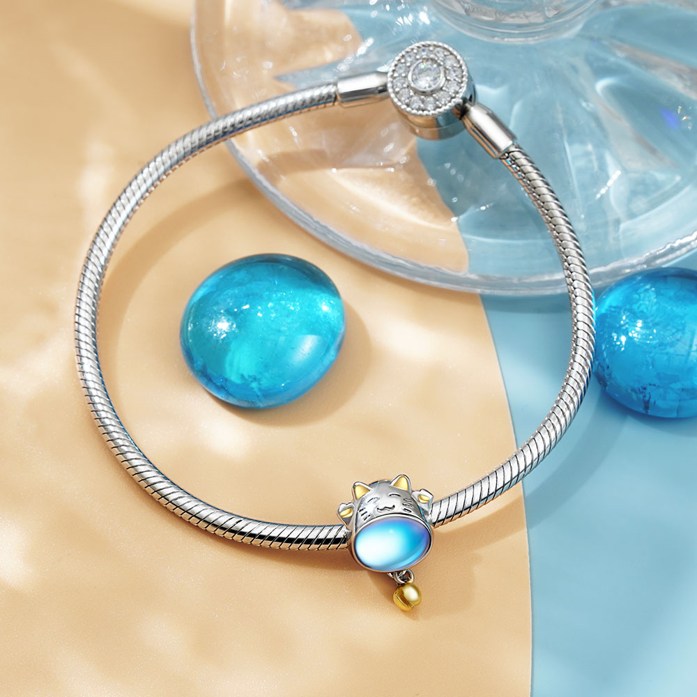 Gnoce Lucky Cat with Bell Dangle Charm_2