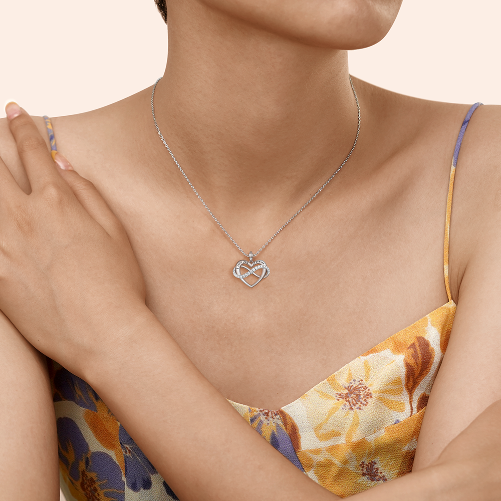 Gnoce Sparkling Infinite love Heart Necklace_3
