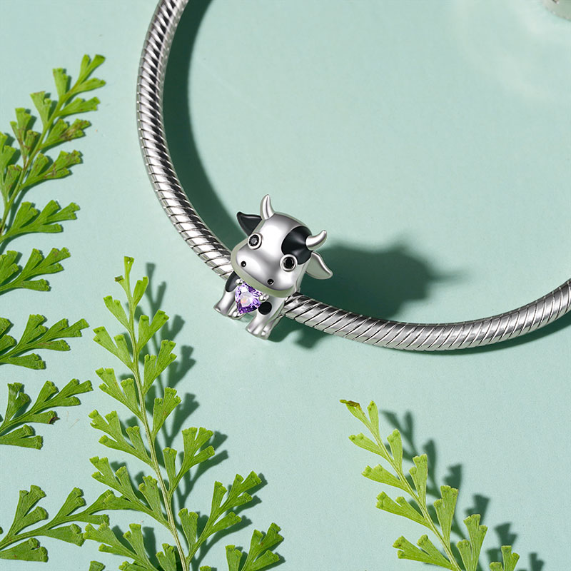 Gnoce Chinese Zodiac Ox Embraces Heart Gem Charm_3