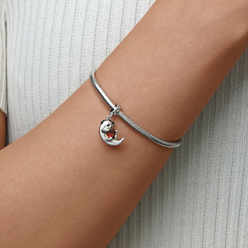 Gnoce Lovely Otter Embraces Heart Gem Charm_5