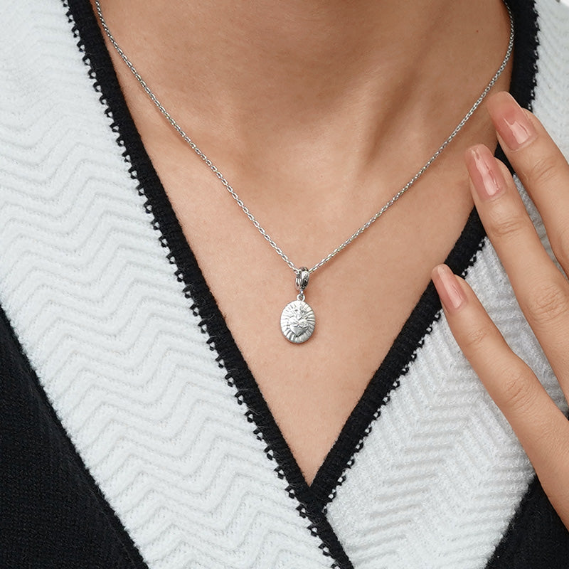 Gnoce Radiant Sacred Heart Pendant Dangle Charm_7