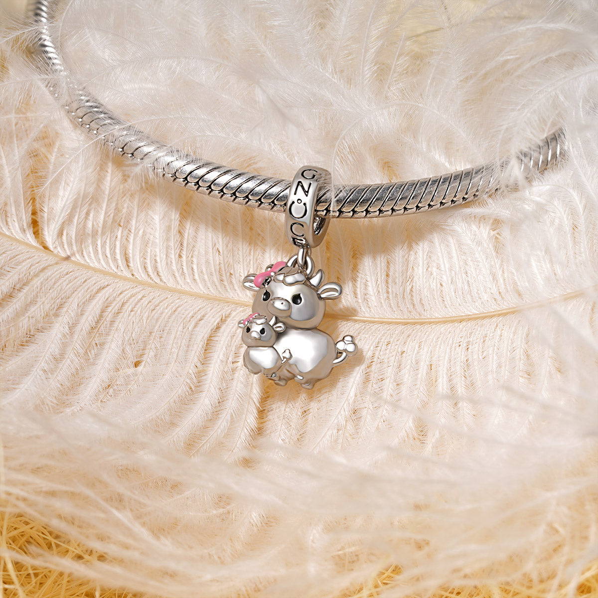 Gnoce Embrace Love Cow & Baby Pendant Dangle Charm_3
