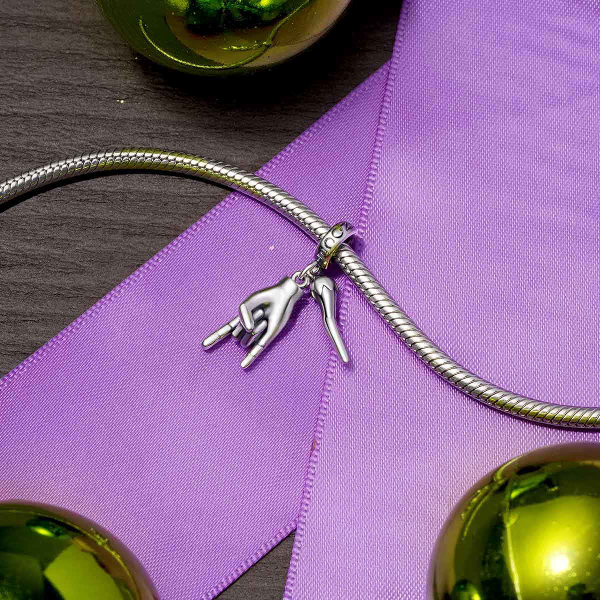 Gnoce Lucky Horn & Hand Sign Pendant Dangle Charm_3