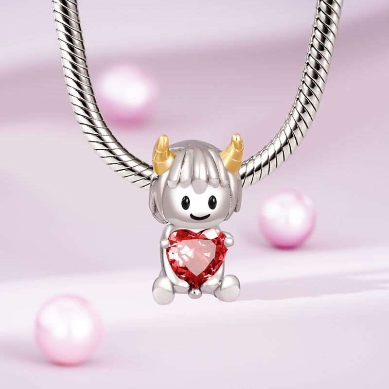 Gnoce Capricornus Constellation Embraces Heart Gem Charm_3