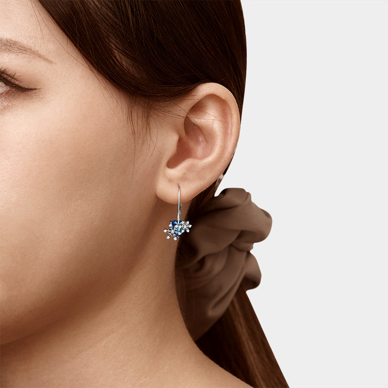 Gnoce Sparkling Snowflake Stud Earrings_4