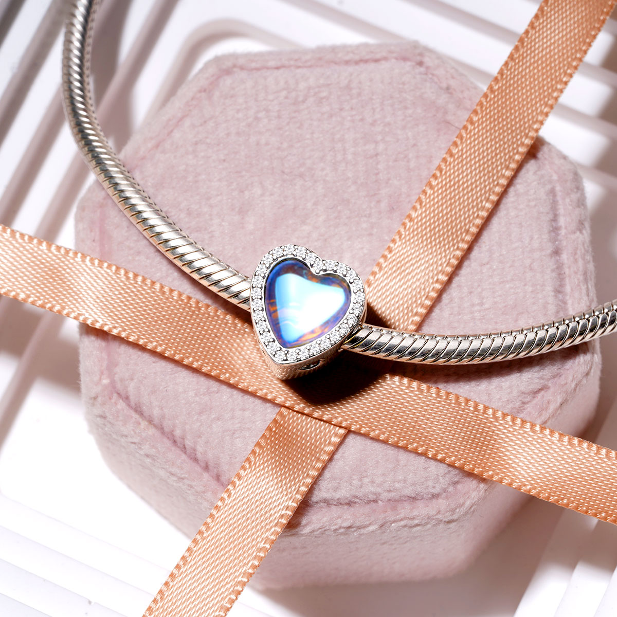 Gnoce Moonstone Love Heart Charm_3
