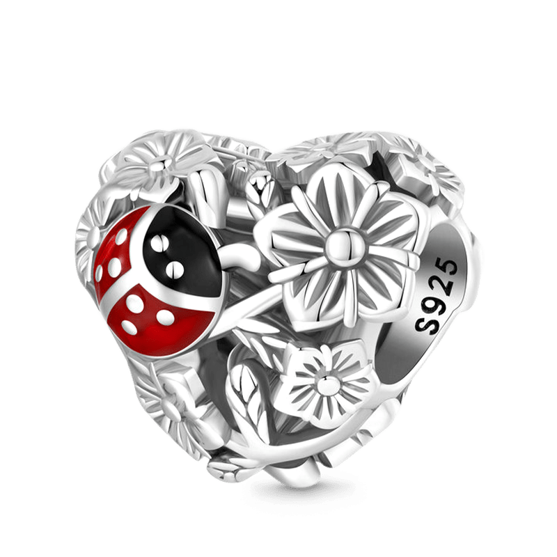 Gnoce Ladybug Loves Flowers Heart Charm_1