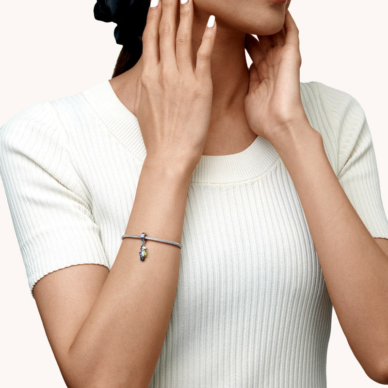 Gnoce Seahorse Embraces Moonstone Pendant Dangle Charm_3