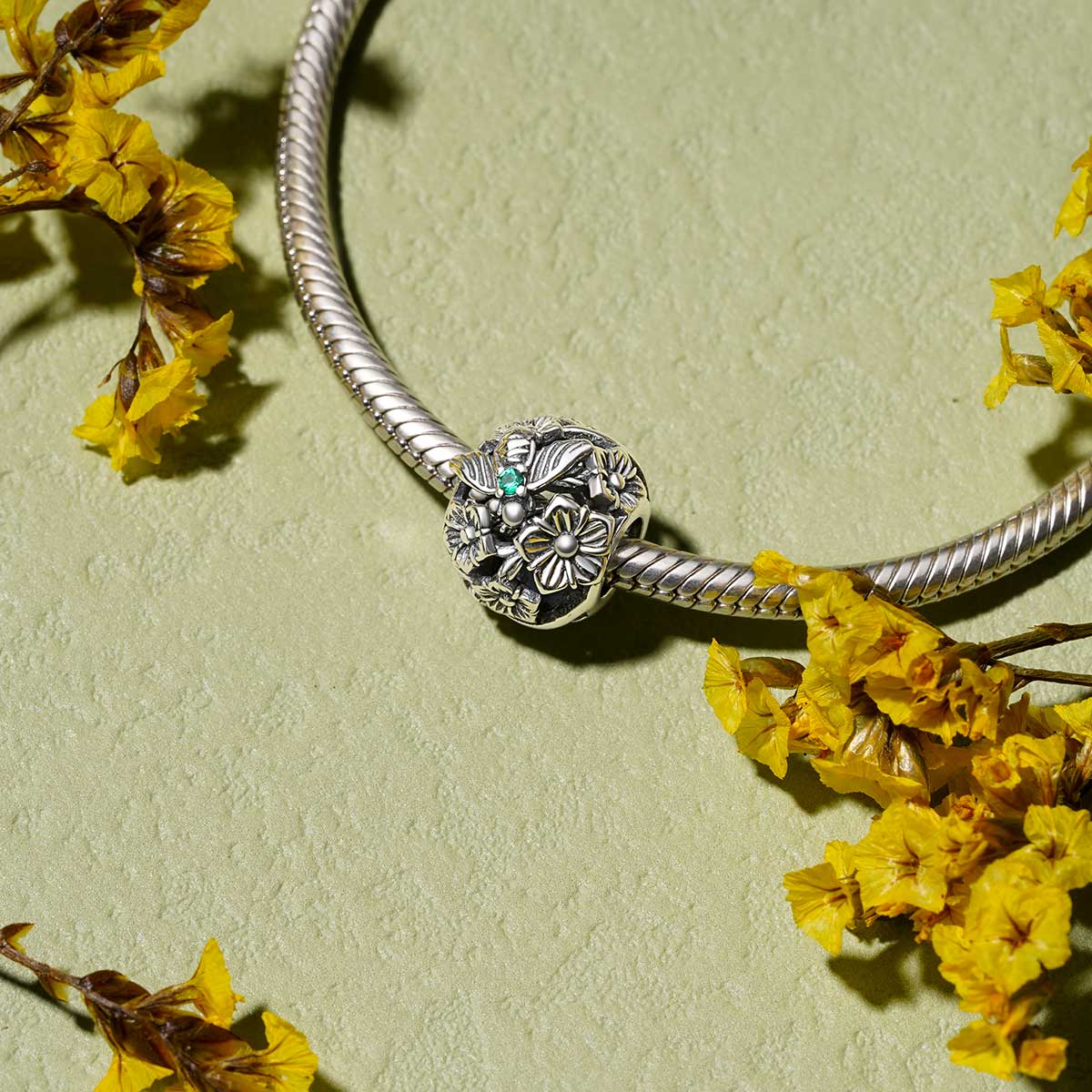 Gnoce Bees & Flowers Fresh Garden Charm_3