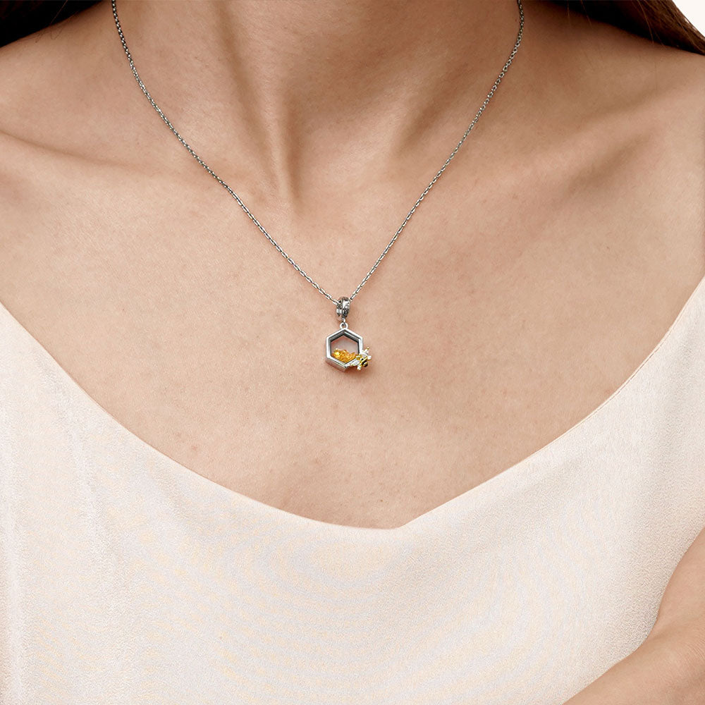 Gnoce Sparkling Bee Pendant Dangle Charm_7