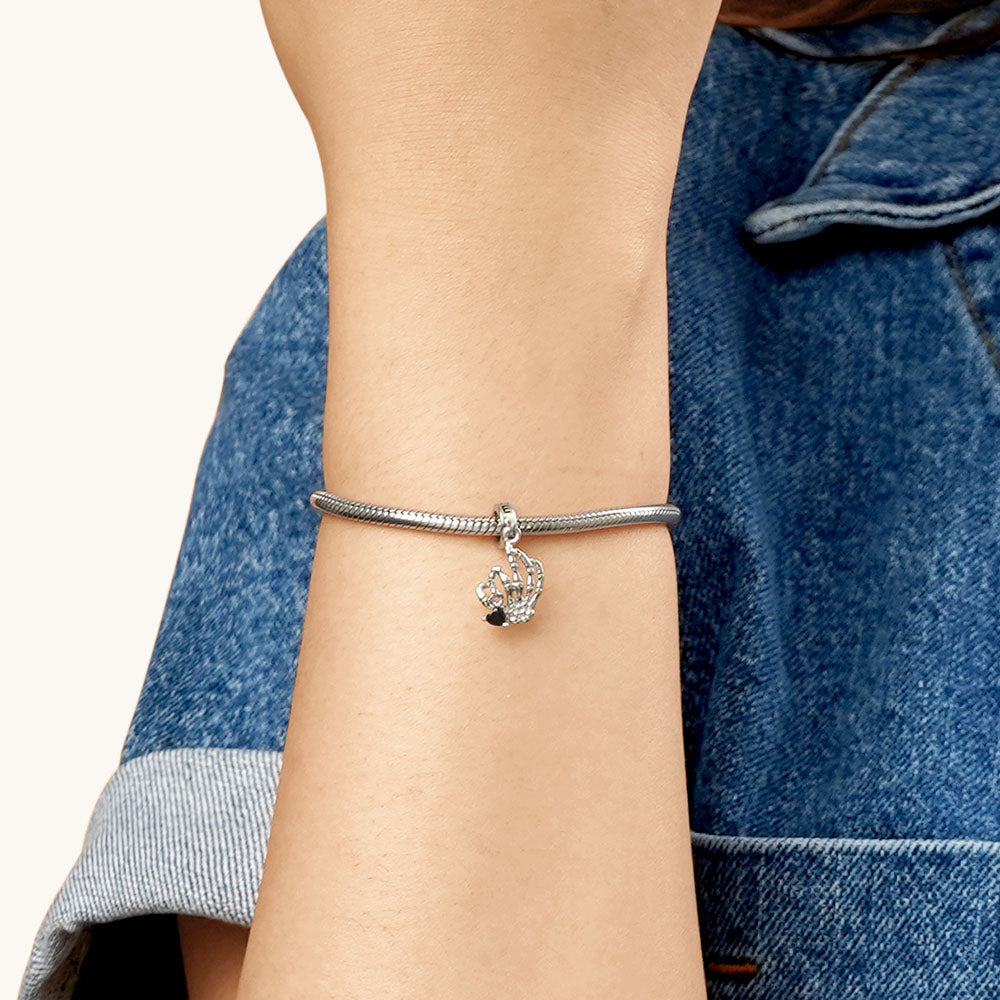 Gnoce Halloween Skull Gesture Pendant Dangle Charm_5