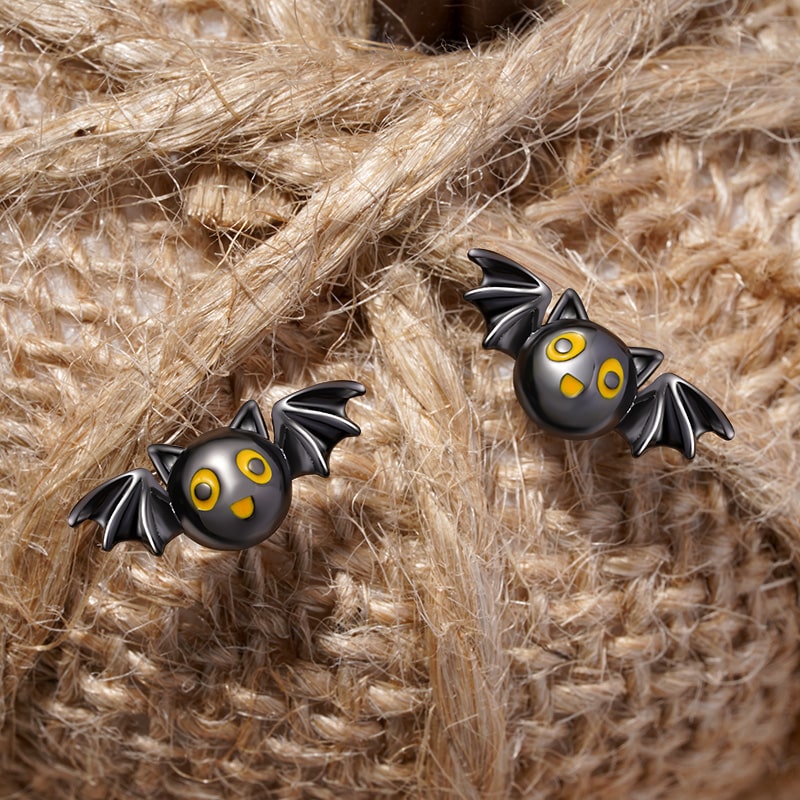 Gnoce Halloween Bat Stud Earrings_3