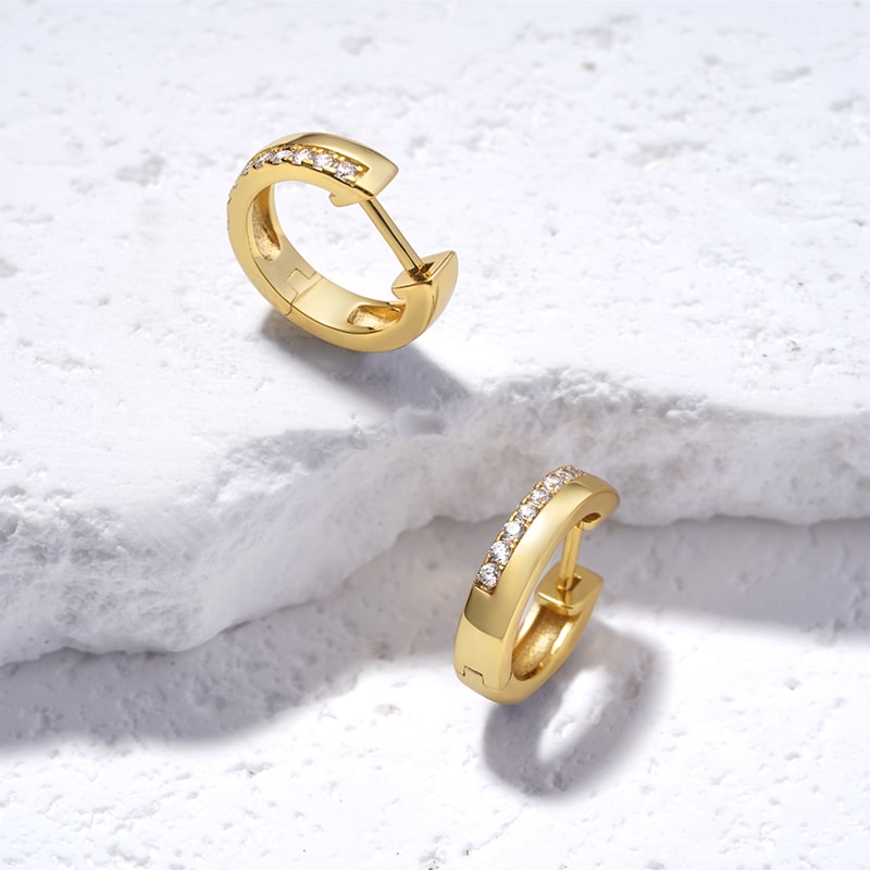 Gnoce Diamond Hug Hoop Earrings_5