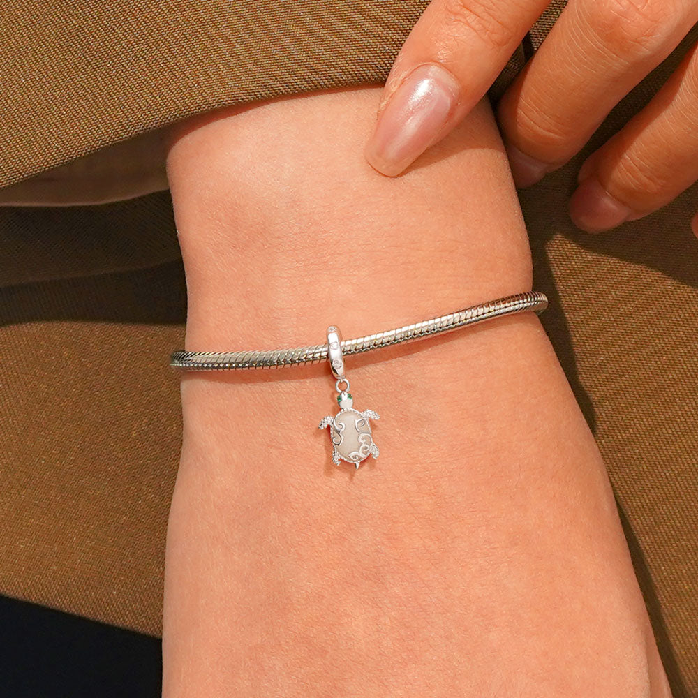 Gnoce Glow-in-the-Dark Sea Turtle Pendant Dangle Charm_5