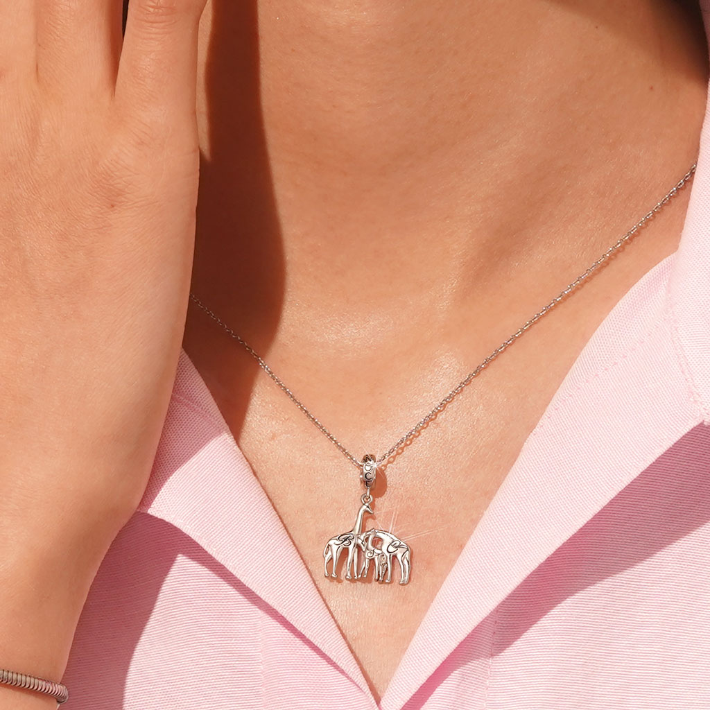 Gnoce Engravable Letter Giraffe Family Pendant Dangle Charm_6