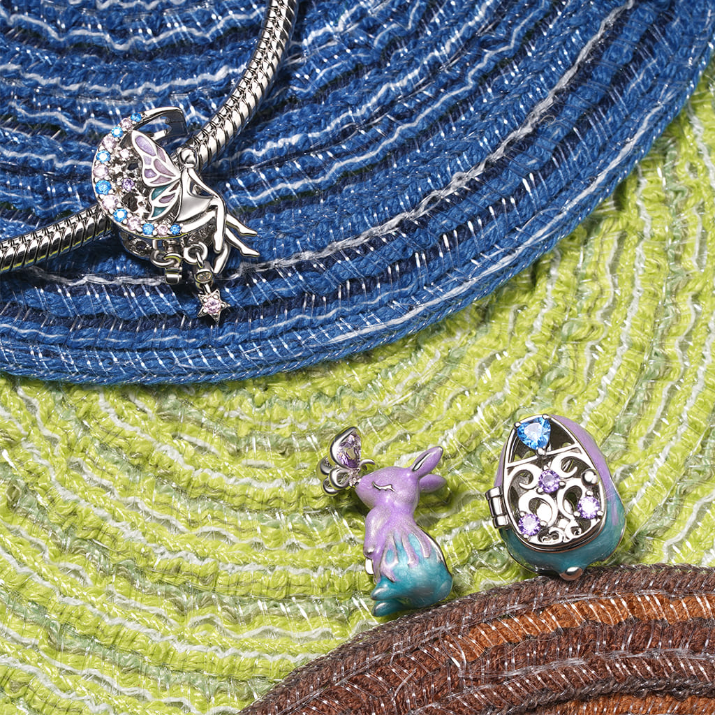 Gnoce Openable Easter Egg Bunny Charm_5