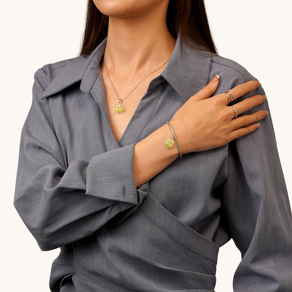 Gnoce Glitter Quicksand Four-leaf Clover Pendant Dangle Charm_4