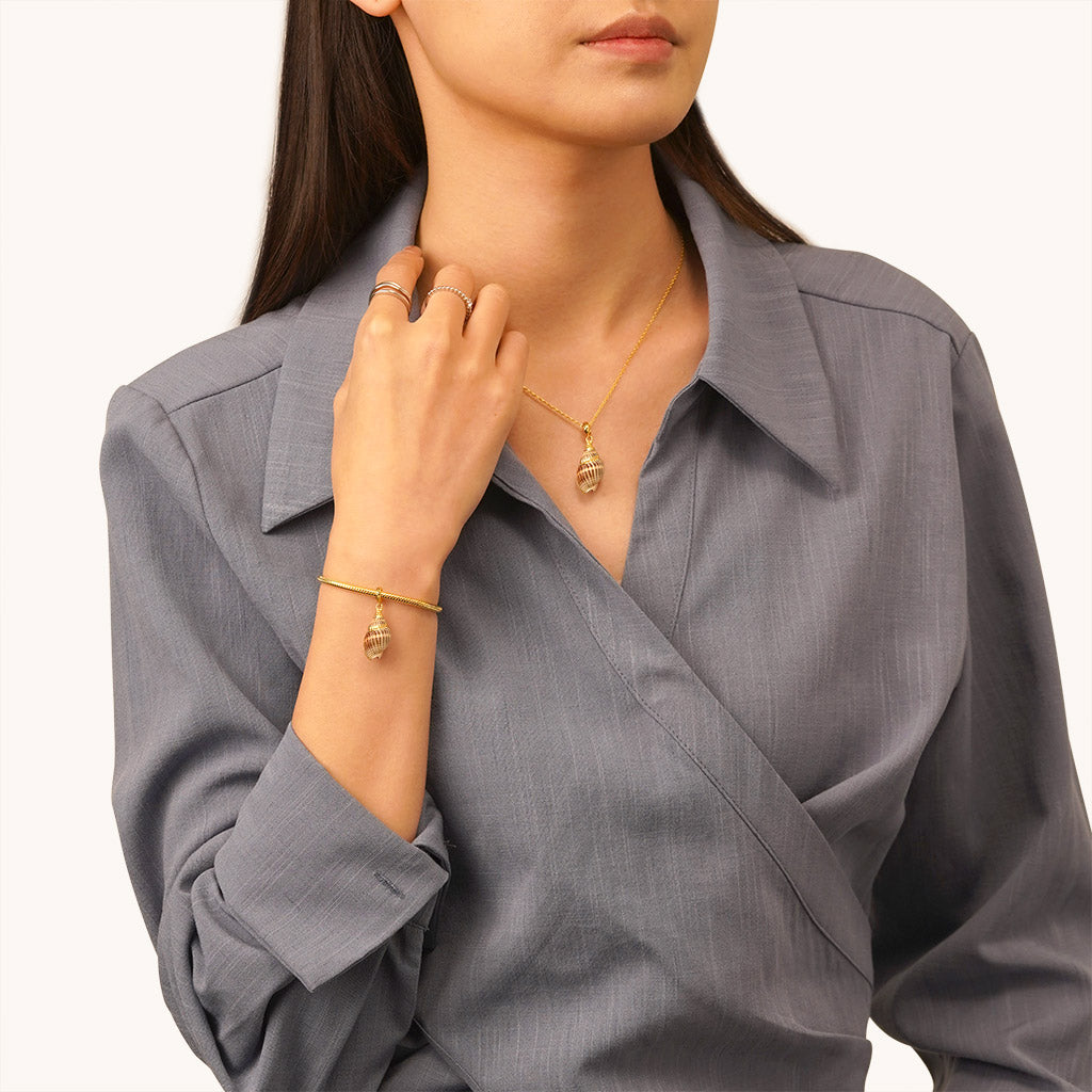 Gnoce 18k Gold Plated Natural Ocean Shell Pendant Dangle Charm_4