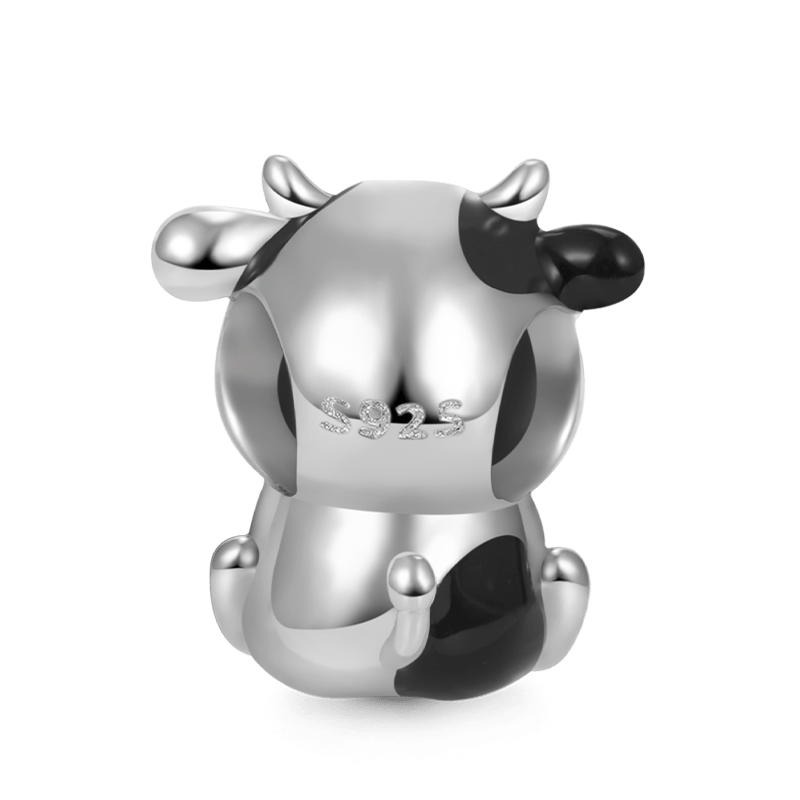 Gnoce Little Cow Embraces Heart Gem Charm_2
