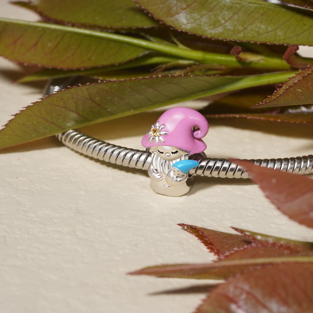 Gnoce Warm Mother's Day Gnome Charm_3