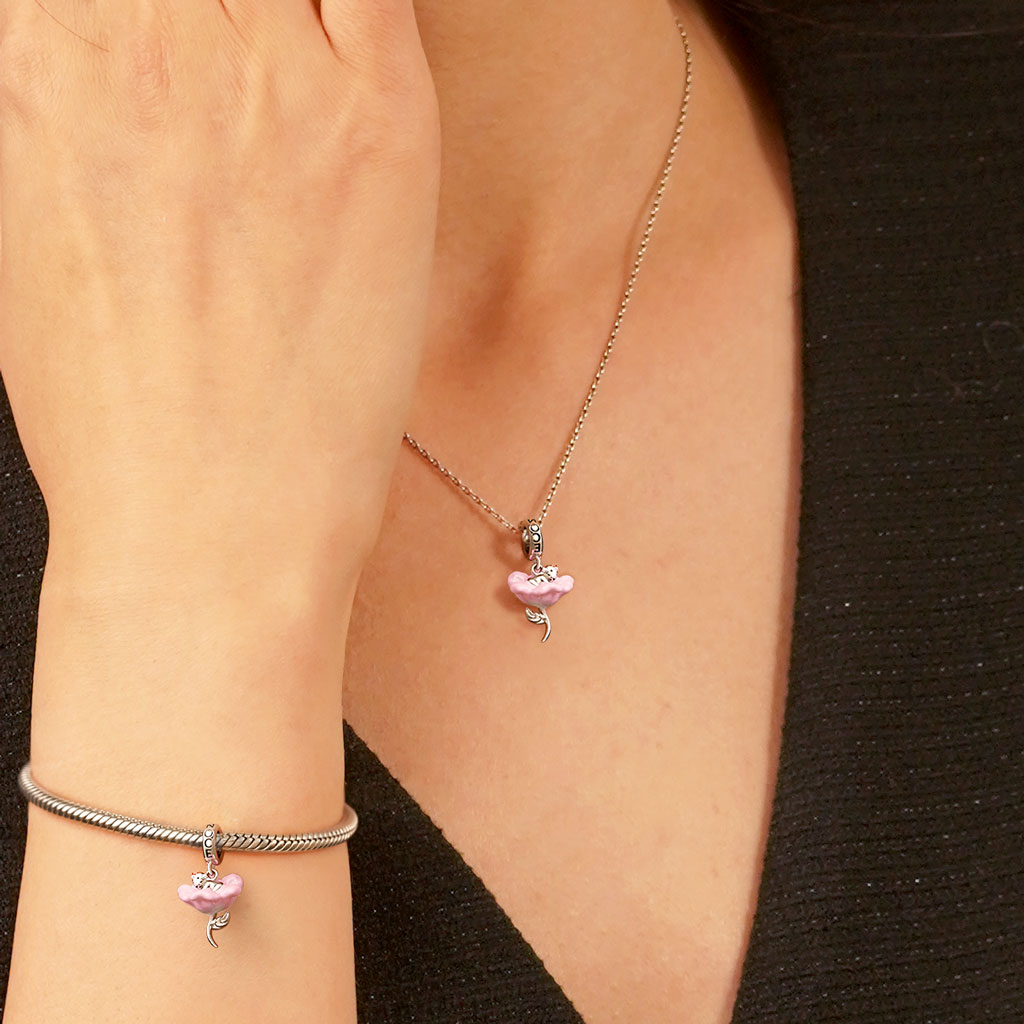 Gnoce Petal Bed Thumbelina Pendant Dangle Charm_5