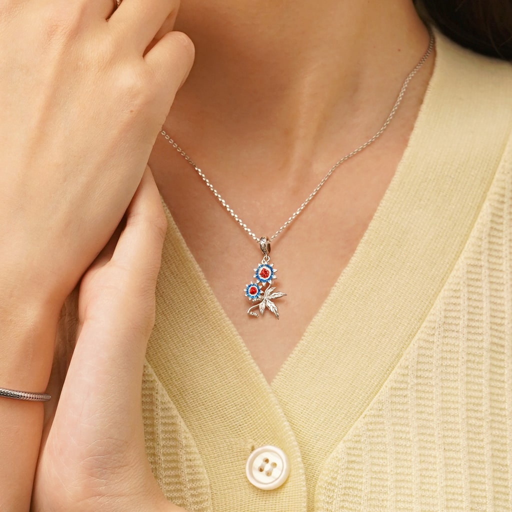 Gnoce Temple of Flora Passion Flower Pendant Dangle Charm_5