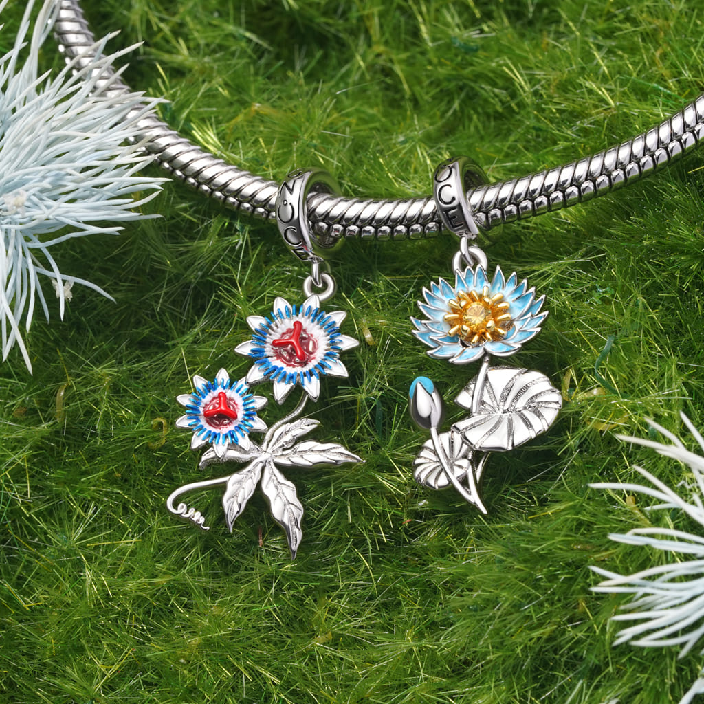 Gnoce Temple of Flora Passion Flower Pendant Dangle Charm_3