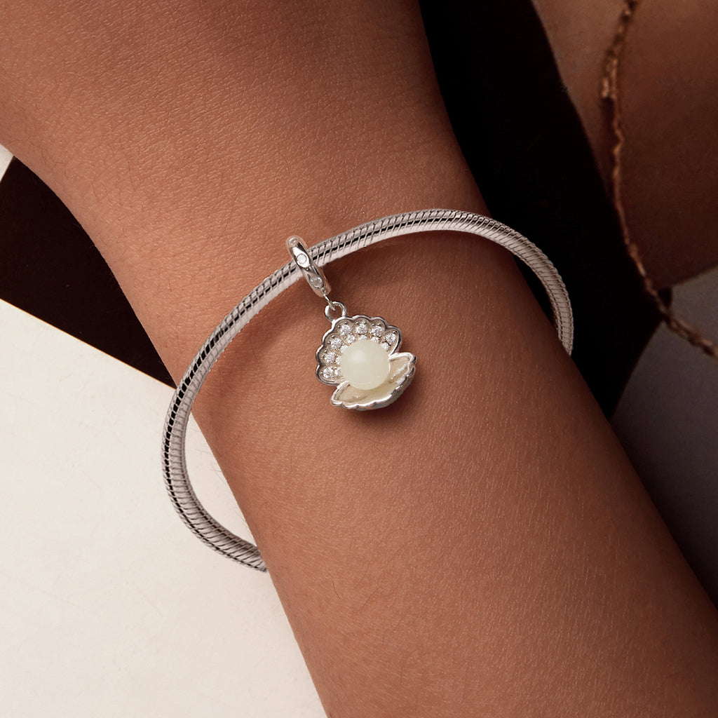 Gnoce Light Blue Shell Glow-in-the-Dark Pendant Dangle Charm_6