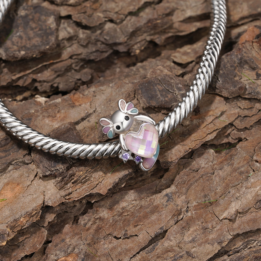 Gnoce Mexican Axolotol Embraces Heart Charm_3