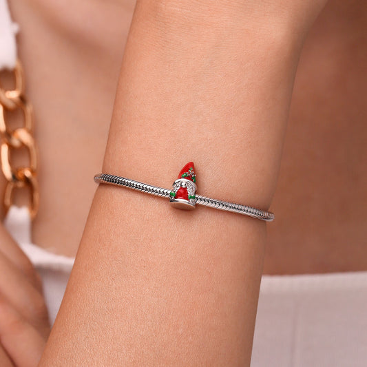 Gnoce Christmas Gnome Girl Charm_5