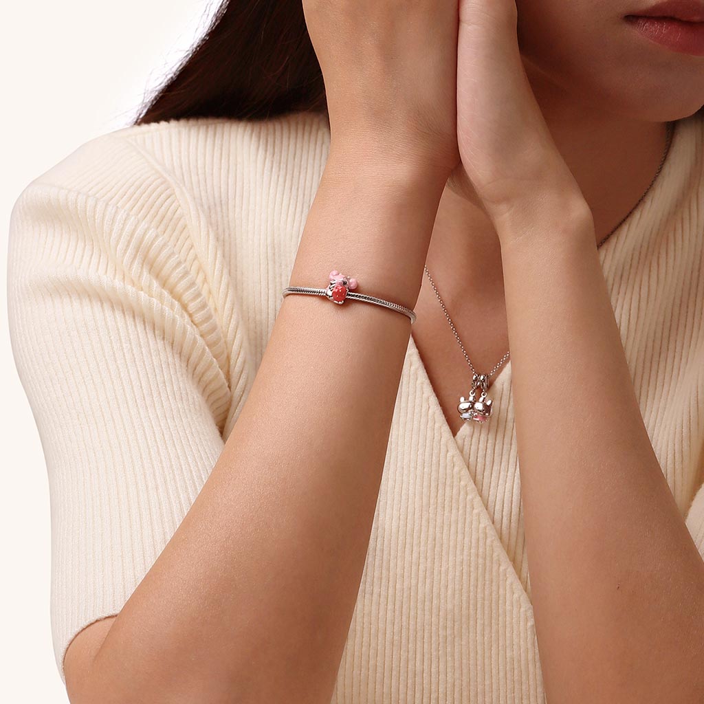 Gnoce Fuwuffle Peach the Strawberry Cow Charm_4