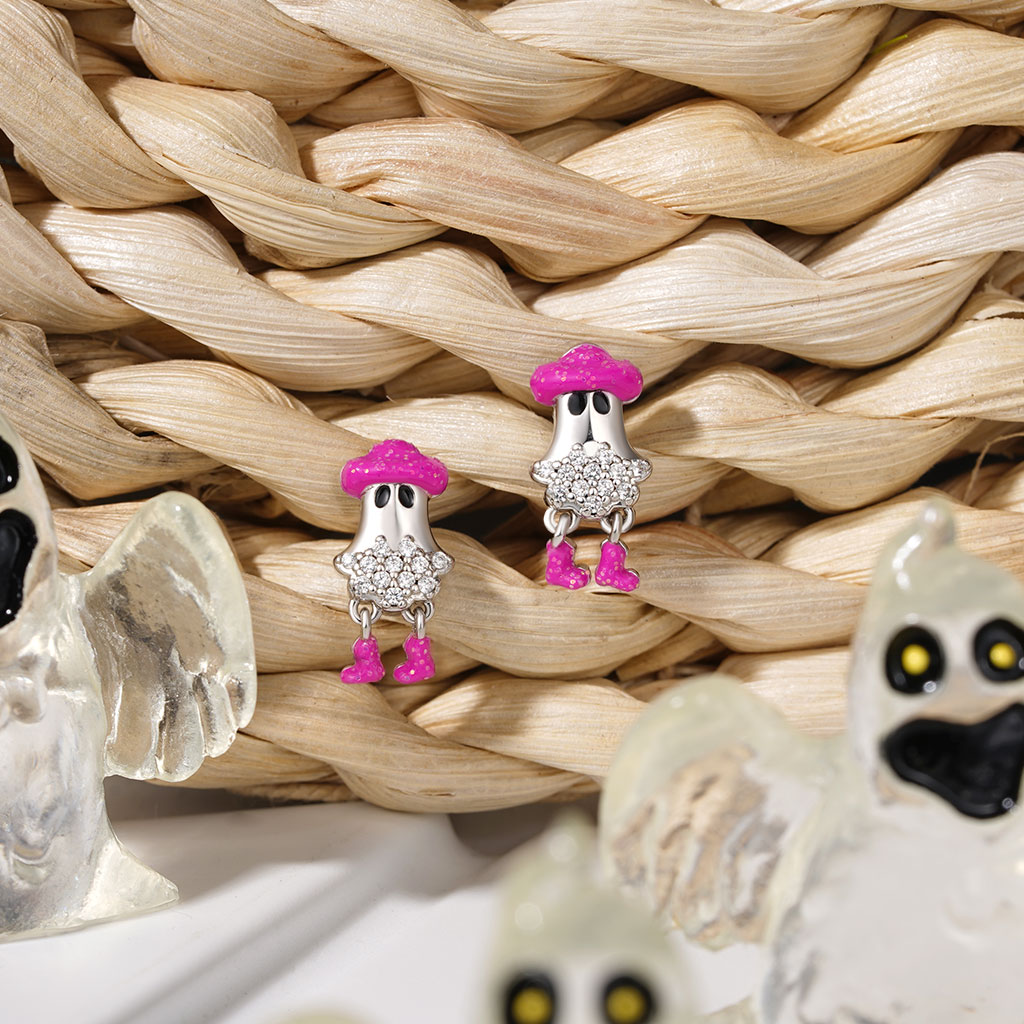 Gnoce Halloween Cute Cowboy Ghost Stud Earrings_3