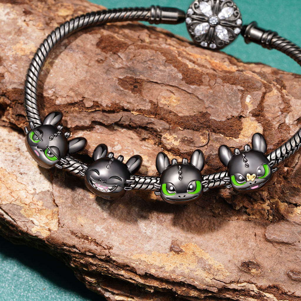 Gnoce Aloof Toothless Stopper Charm_3