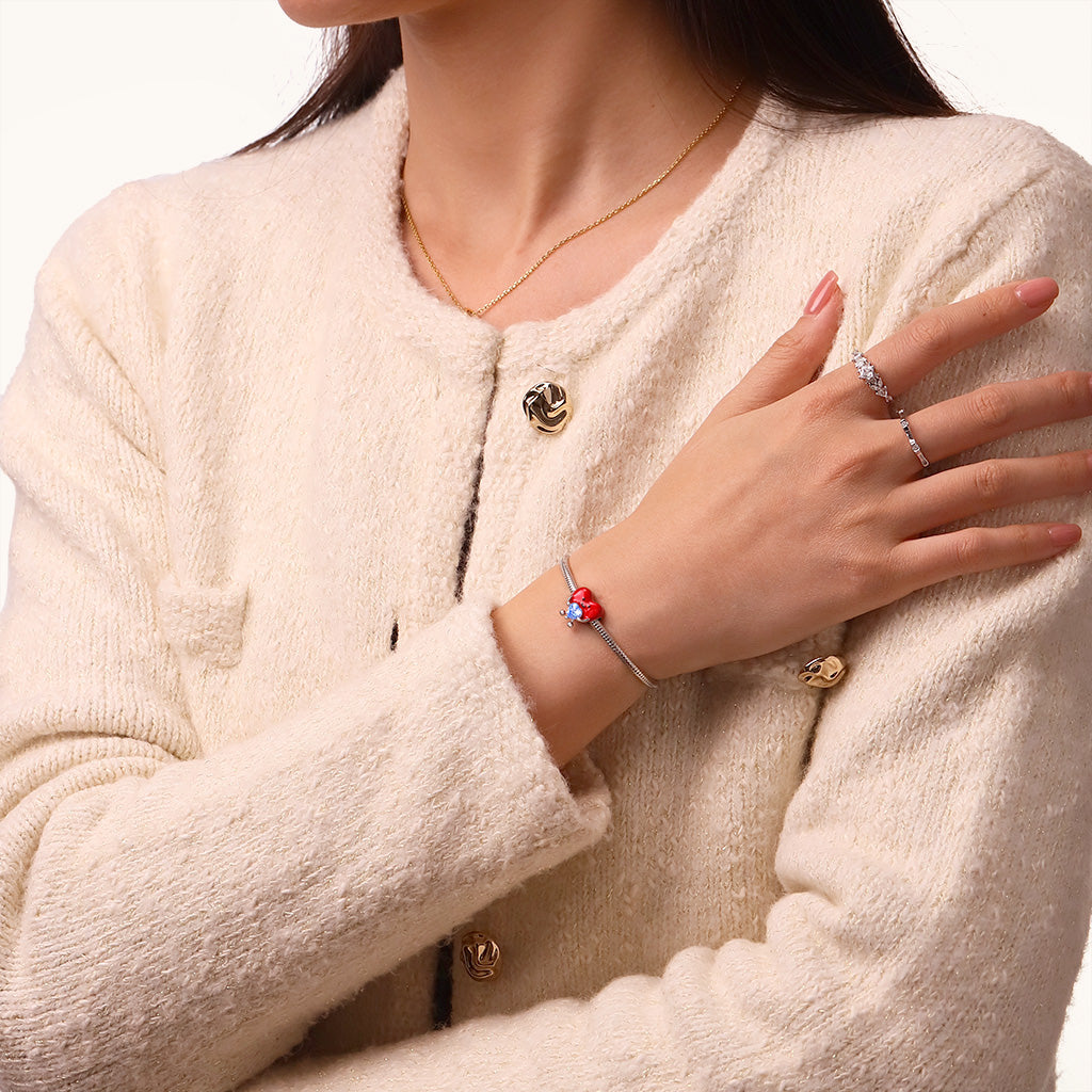 Gnoce Fun Red Heart Embraces Love Charm_6