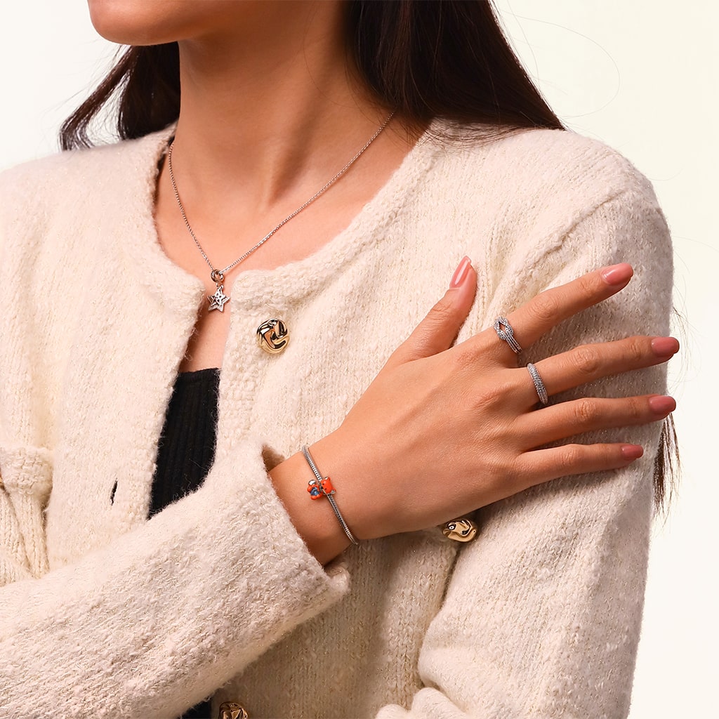 Gnoce Smudge Fox Embraces Love Charm_6