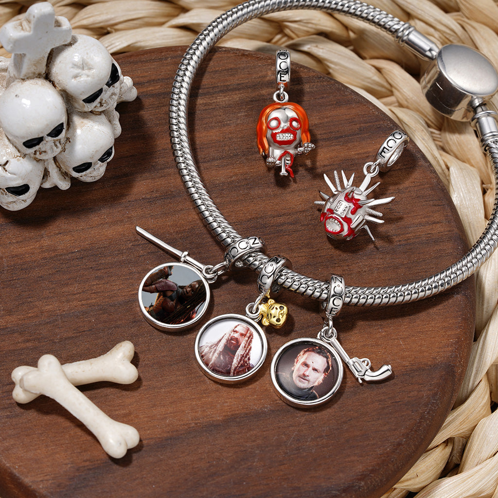 Gnoce Walking Dead Michonne Hawthorne & Katana Pendant Dangle Charm_3