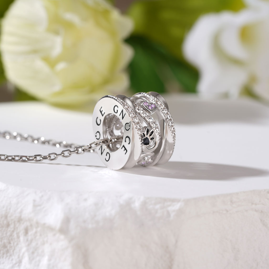 Gnoce Paws & Love Heart Twisted Drum Pendant Necklace_3