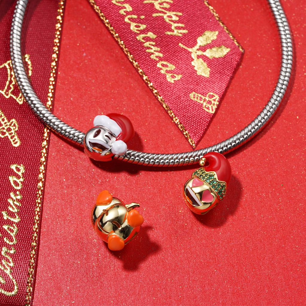 Gnoce Santa Hat Winking Smiley Pumpkin Charm_3