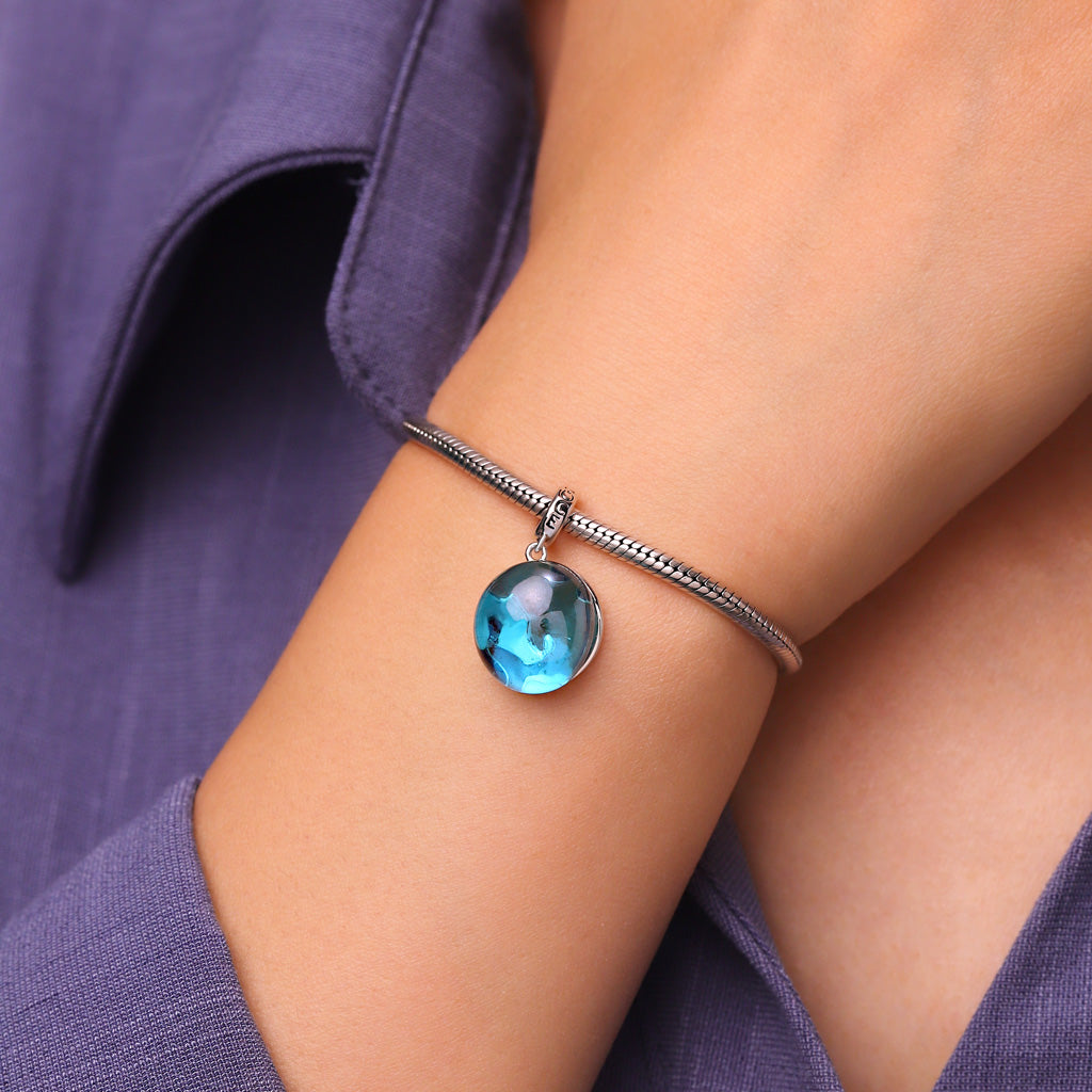 Gnoce Deep Sea Journey - Hammerhead Shark Glass Projection Pendant Dangle Charm_6