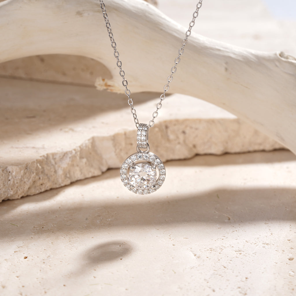 Gnoce Round Cut Rubover 925S & VVS Moissanite With Hidden Halo Necklace_4