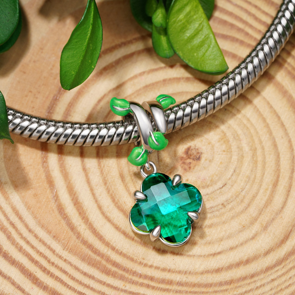 Gnoce Four Leaf Clover Glow-in-the-Dark Green Vine Charm_4
